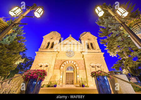 Basilica Cattedrale di San Francesco di Assisi a Santa Fe, New Mexico, negli Stati Uniti. Foto Stock