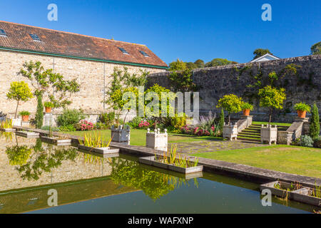 Il giardino italiano dal 1902 presso il St Fagans Museo Nazionale di Storia gallese, Cardiff Wales, Regno Unito Foto Stock