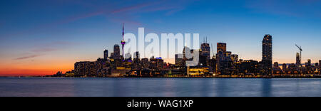 Una foto panoramica del tramonto sul Toronto. Foto Stock