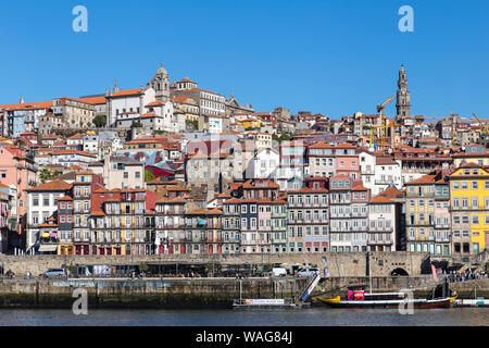 Porto di fiume comunità laterale Foto Stock