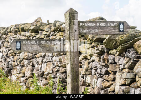 Winskill sopra pietre Langcliffe nel Yorkshire Dales Foto Stock
