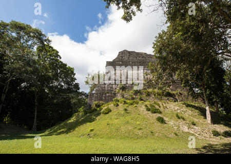 Vista delle rovine Maya di Dzibanche in Messico la penisola dello Yucatan. Foto Stock