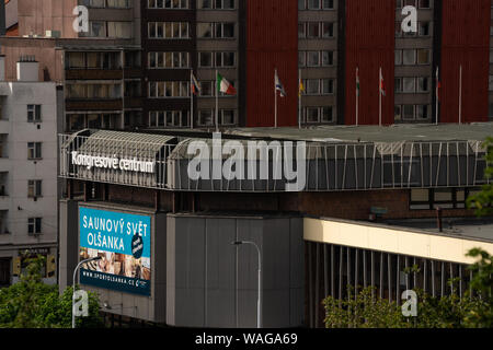 La vista sul centro congressi e hotel Olsanka si trova nel quartiere di Zizkov, Praga. (CTK foto/Vaclav Zahorsky) Foto Stock