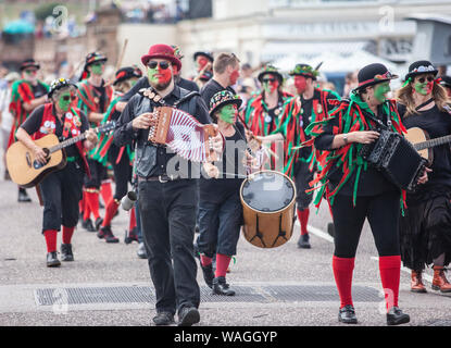 Morris ballerini folk a Sidmouth Folk Week Festival 2019 Foto Stock