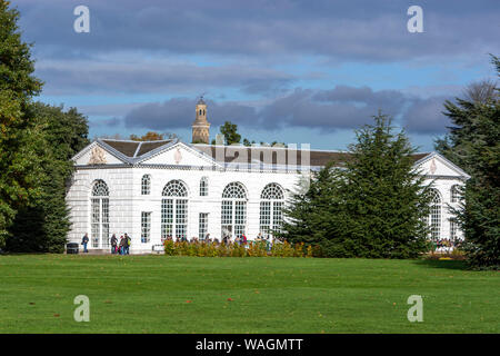 Kew Aranciera, da Sir William Chambers, ora ristorante, Royal Botanic Gardens, Kew, London Borough of Richmond upon Thames, Inghilterra, Regno Unito, Foto Stock