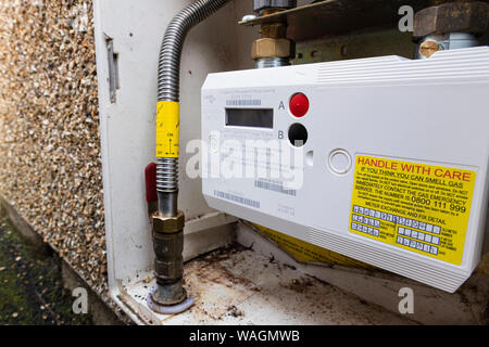 British Gas - Landis+Gry G470 Gas smart meter in un cabinet esterno Foto Stock