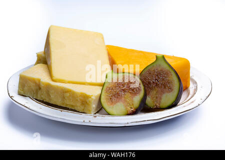 Il formaggio Cheddar raccolta, varietà di formaggio Cheddar prodotto da latte di vacca close up Foto Stock