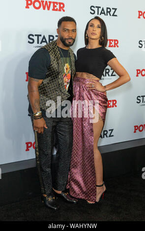 New York, NY - Agosto 20, 2019: Omari Hardwick e Jennifer Pfautch assiste STARZ Power Stagione 6 premiere a Madison Square Garden Foto Stock