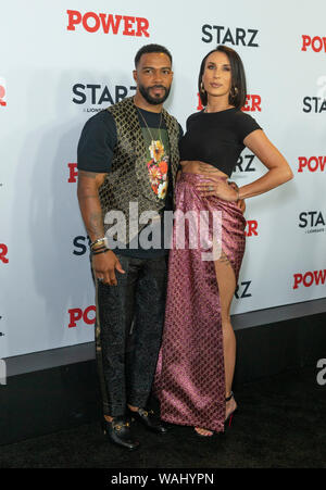 New York, NY - Agosto 20, 2019: Omari Hardwick e Jennifer Pfautch assiste STARZ Power Stagione 6 premiere a Madison Square Garden Foto Stock