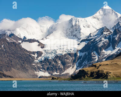 Cumberland East Bay e le montagne della gamma Allardyce. Montare Sugartop. Foto Stock