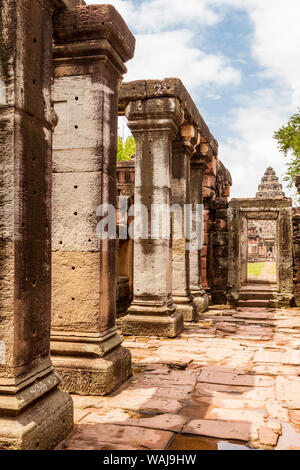 Thailandia. Phimai Historical Park. Rovine dell antico tempio Khmer complesso. Foto Stock