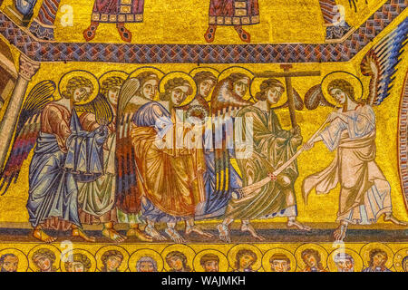 Angeli mosaico, Battistero di San Giovanni, Firenze, Italia. Battistero creato da 1050 a 1150, mosaici di frate Jacobus in 1200's. Foto Stock