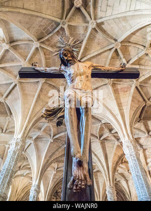 Il Portogallo, Lisbona. Medievale scultura di Cristo nella Chiesa di Santa Maria, il Monastero di San Girolamo, in Belem. Foto Stock