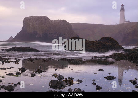 Yaquina Capo Faro, vicino a Newport, Oregon Coast Foto Stock