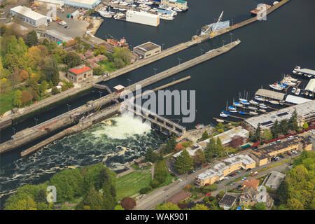 Vista aerea di Hiram M Chittenden serrature, Seattle, nello Stato di Washington, USA Foto Stock