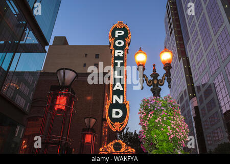 Teatro di Portland. Sezione storica del centro cittadino di Portland vicino Pioneer Square, Oregon, Stati Uniti d'America. (Solo uso editoriale) Foto Stock