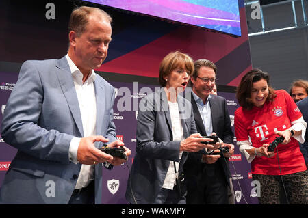 Colonia, Deutschland. 20 agosto 2019. Joachim timbro, Henriette Reker, Andreas Scheuer e Dorothee Bar in apertura del più grande del mondo di gioco per computer fiera gamescom 2019 presso il Congress Centrum Nord di KoelnMesse. Koln, 20.08.2019 | Utilizzo di credito in tutto il mondo: dpa/Alamy Live News Foto Stock