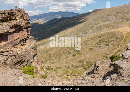 Praterie Alpine a Borreguiles de San Juan, Parco Nazionale Sierra Nevada a 2500m altitud. Granada/ Andalusia, Spagna. Foto Stock