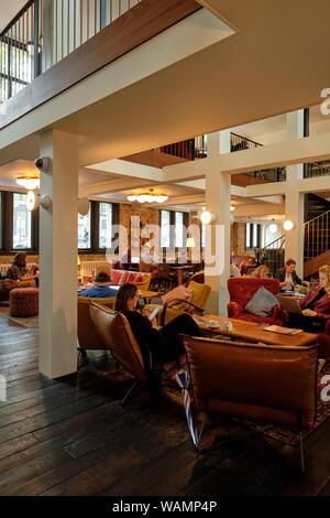 Il design interno dell'Hoxton Hotel lobby bar e ristorante in Herengracht Amsterdam. Foto Stock