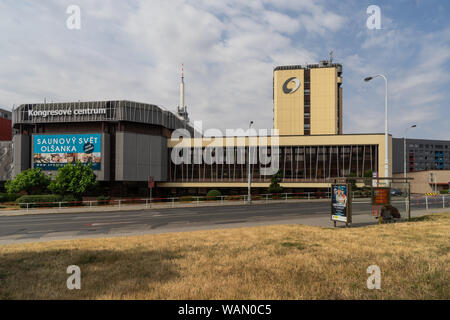 La vista sul centro congressi e hotel Olsanka si trova nel quartiere di Zizkov, Praga. (CTK foto/Vaclav Zahorsky) Foto Stock