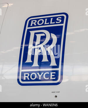 Rolls Royce logo sulla cappottatura del motore di Boeing 787, il Museo del Volo, Boeing Field, Tukwila, nello Stato di Washington, USA Foto Stock