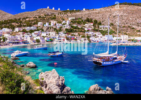 Più belle isole greche - Leros nel Dodecaneso. con vista incredibile e mare cristallino. La Grecia Foto Stock