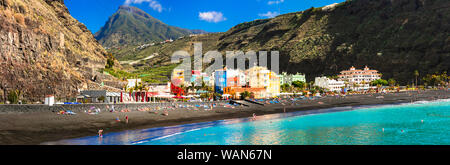 Tradizionale villaggio colorato nell isola di La Palma,Puerto de Tazacorte,Spagna. Foto Stock