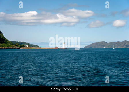 Il Tobermory faro ad estranei punto Isle of Mull Foto Stock