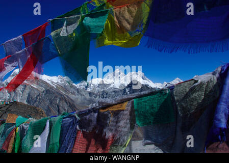 File immagine datata 24/09/2007 della vetta del Monte Everest (picco centrale) in Nepal. Il 29 maggio è l'anniversario della prima salita della montagna Foto Stock