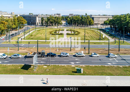 Cracovia, in Polonia. Panoramica aerea di Ronald Reagan la piazza centrale di Nowa Huta. Uno dei due interamente pianificata e costruire realista socialista città nel wo Foto Stock