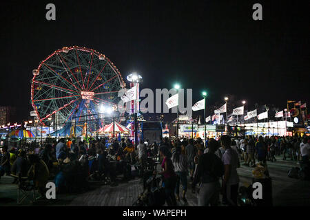 Deno il Wonder Wheel Amusement Park, Coney Island, Brooklyn, New York Foto Stock