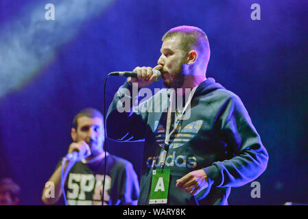 Dedduh (Dejan Dedovic) e Noyz (Mario Đorđević), da montenegrini duo hip-hop che vedere Foto Stock