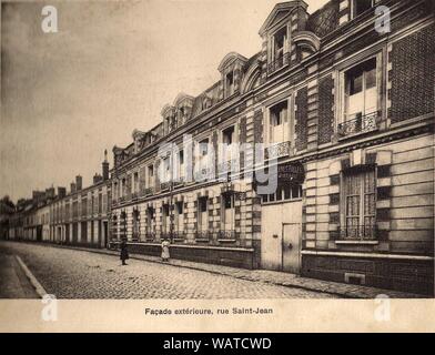 Dreux rue St-Jean istituzione de Jeunes Filles dirigée par Mlle Riberou facciata extérieure Eure-et-Loir (Francia). Foto Stock