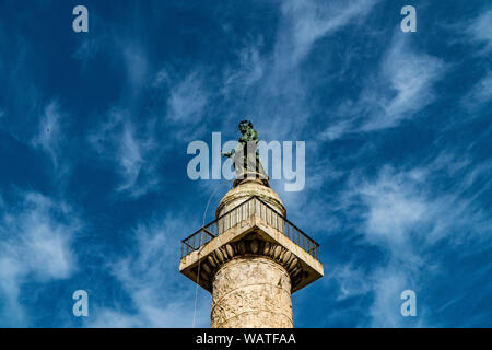 Colonna di Traiano (Colonna Traiana) in Roma, Italia. Foto Stock