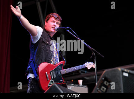 Danny Core di rotture di Witt ribelli effettuando in corrispondenza di Weyfest music festival, Tilford, Surrey, Regno Unito. Agosto 16, 2019 Foto Stock