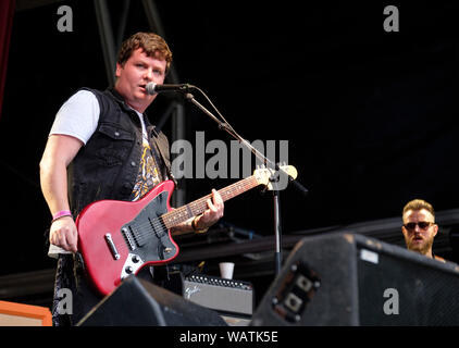 Danny Core di rotture di Witt ribelli effettuando in corrispondenza di Weyfest music festival, Tilford, Surrey, Regno Unito. Agosto 16, 2019 Foto Stock