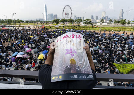 Centrale, Regione amministrativa speciale di Hong Kong Il 22 agosto, 2019. Migliaia di studenti delle scuole secondarie di tutta Hong Hong tenere un pro democrazia anti elab rally e ascoltare discorsi in luogo Endinburgh sull isola di Hong Kong Credit: Adryel Talamantes/ZUMA filo/Alamy Live News Foto Stock