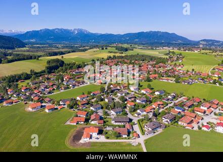 Greiling, Benediktenwand e Blomberg nel retro, Tolzer Terra, vista aerea, Alta Baviera, Baviera, Germania Foto Stock