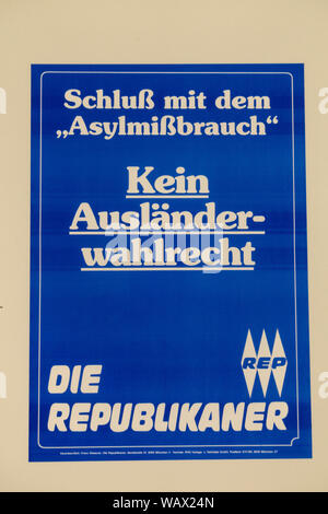 L'ala destra poster da giugno 1989, NS-Dokumentationszentrum München Monaco di Baviera, Germania. Foto Stock