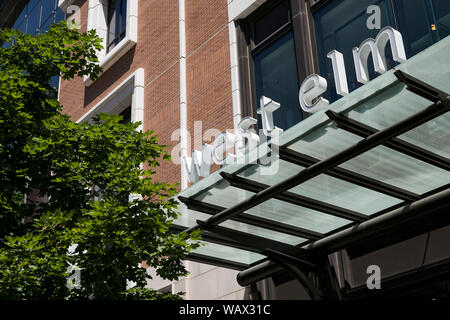 Un segno del logo al di fuori di un Occidente Elm store in Salt Lake City, Utah sulla luglio 28, 2019. Foto Stock