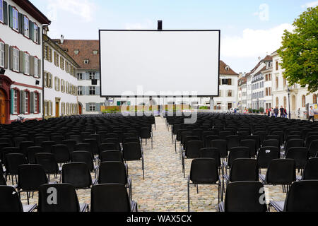 La piazza del mercato di Basilea sarà ancora una volta trasformato in un outdoor movie theater. La Svizzera. Foto Stock