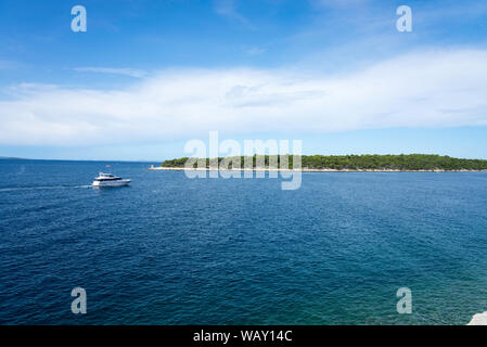 Isola di Rab, mare Adriatico, Croazia, Europa Foto Stock