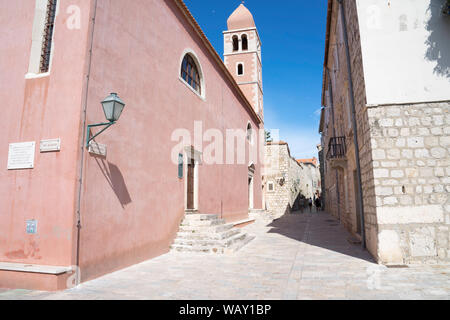 Isola di Rab, mare Adriatico, Croazia, Europa Foto Stock