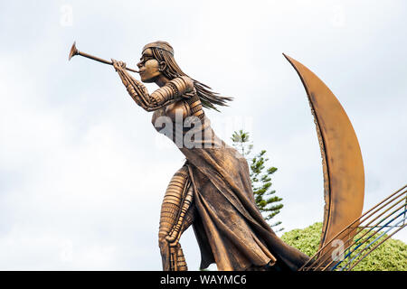 TURMEQUE, COLOMBIA agosto, 2019: monumento in onore degli indigeni Muisca presso la piazza centrale della città Turmeque in Colombia Foto Stock