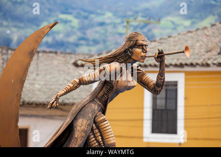 TURMEQUE, COLOMBIA agosto, 2019: monumento in onore degli indigeni Muisca presso la piazza centrale della città Turmeque in Colombia Foto Stock