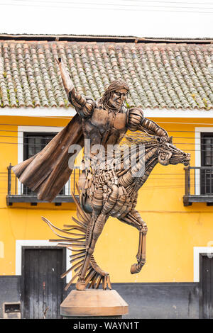 TURMEQUE, COLOMBIA agosto, 2019: monumento in onore degli indigeni Muisca presso la piazza centrale della città Turmeque in Colombia Foto Stock