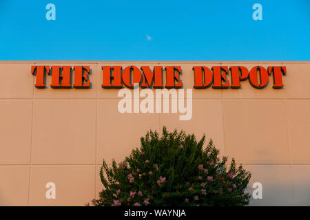 Esterno della Home Depot in Maryland Bethesda MD negozio di ferramenta magazzino centro shopping Foto Stock