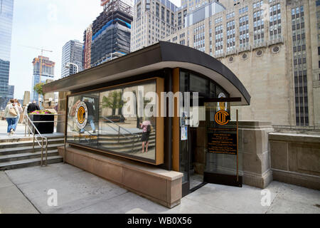 Ingresso a Chicago River taxi Riverside Plaza Chicago Illinois stati uniti d'America Foto Stock