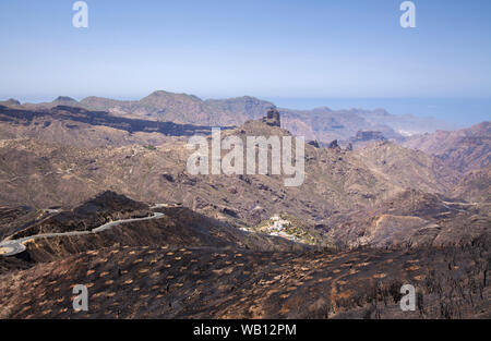 Gran Canaria dopo wild fire di agosto 2019, itinerario a piedi La Cruz de Tejeda - Artenara Foto Stock