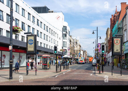 Fawcett Street, Sunderland, Tyne and Wear, England, Regno Unito Foto Stock